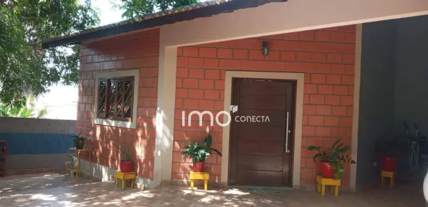 Fazenda / Sítio / Chácara com 3 Quartos à venda, 196m² no Monterrey, Louveira