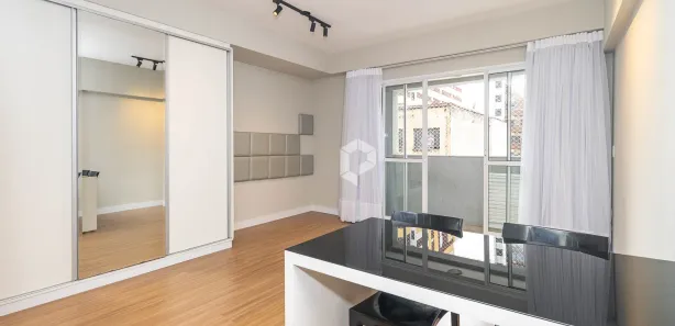 Apartamento com 1 Quarto para alugar, 33m² no Centro, Curitiba