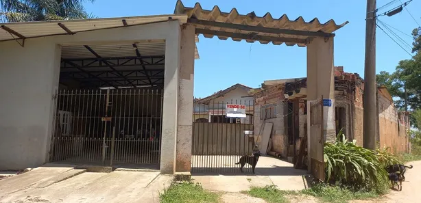 Fazenda / Sítio / Chácara com 4 Quartos à venda, 300m² no Centro (São João Novo), São Roque