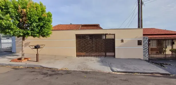 Casa com 3 Quartos à venda, 94m² no Leonor, Londrina