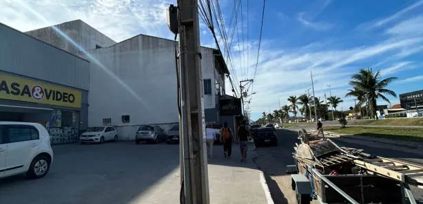Loja / Salão / Ponto Comercial para alugar, 100m² no Unamar (Tamoios), Cabo Frio