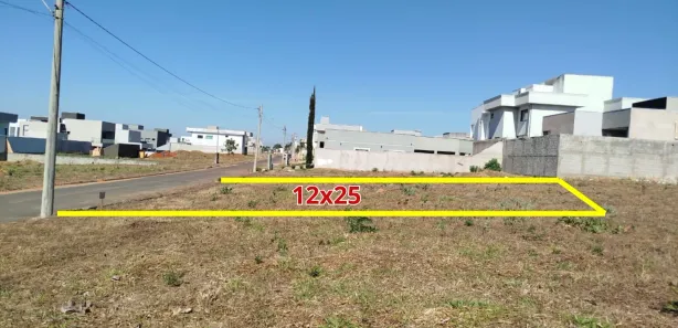 Casa de Condomínio com 2 Quartos à venda, 300m² no Jardins Versailles, Valparaíso de Goiás