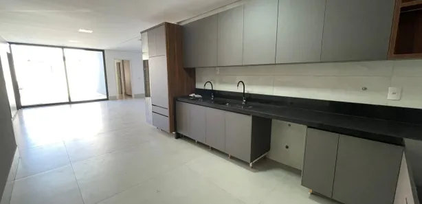 Casa de Condomínio com 4 Quartos para alugar, 280m² no Setor Habitacional Vicente Pires - Trecho 3, Brasília