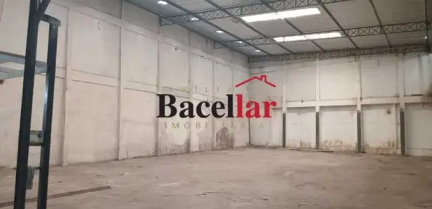 Galpão / Depósito / Armazém à venda, 2200m² no Cascadura, Rio de Janeiro