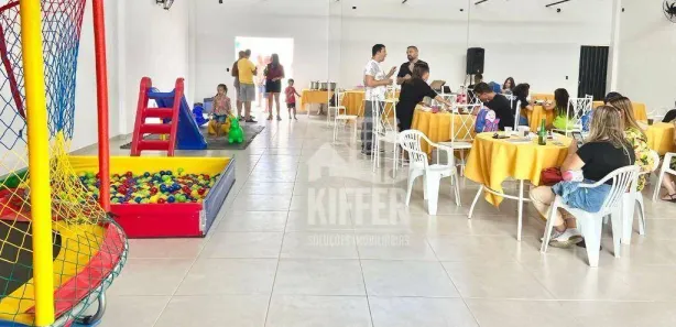Galpão / Depósito / Armazém à venda, 180m² no Jardim Atlântico Central (Itaipuaçu), Maricá
