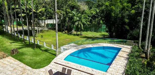 Fazenda / Sítio / Chácara com 5 Quartos à venda, 1000m² no Mombaça, Itapecerica da Serra