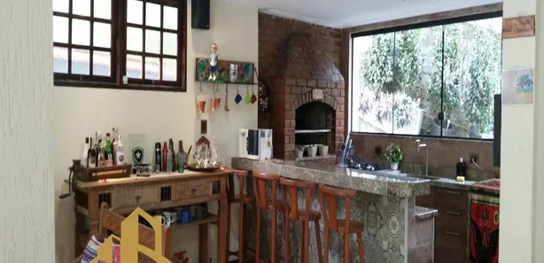 Fazenda / Sítio / Chácara com 4 Quartos à venda, 700m² no 9 de Abril, Barra Mansa