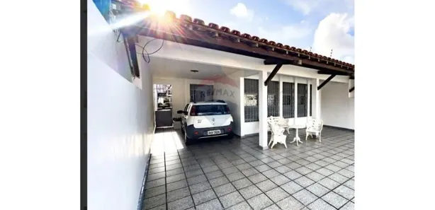 Casa com 4 Quartos à venda, 420m² no Pereira Lobo, Aracaju