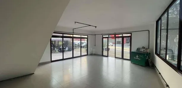 Loja / Salão / Ponto Comercial à venda, 177m² no Granja Viana, Cotia
