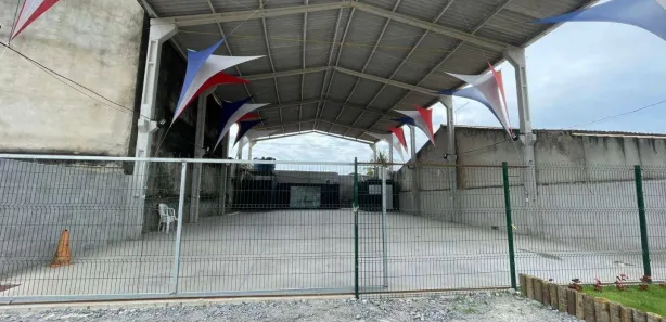 Galpão / Depósito / Armazém para alugar, 360m² no Araçatiba, Maricá