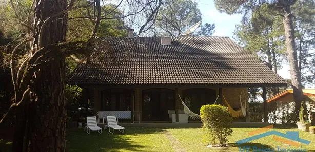 Fazenda / Sítio / Chácara com 5 Quartos para alugar, 1000m² no Tanque, Atibaia