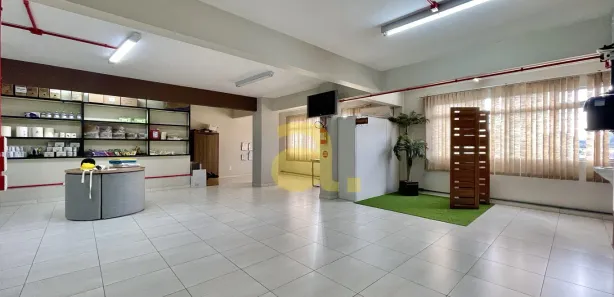 Conjunto Comercial / Sala para alugar, 100m² no Água Verde, Blumenau