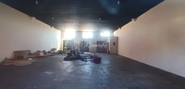 Loja / Salão / Ponto Comercial para alugar, 310m² no Vila Cascata, Arapongas