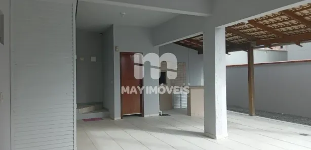 Sobrado com 2 Quartos para alugar, 120m² no Centro, Navegantes
