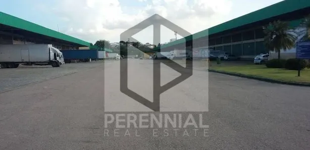 Galpão / Depósito / Armazém para venda ou aluguel, 447m² no Parque Duque, Duque de Caxias