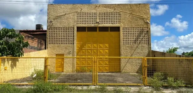 Galpão / Depósito / Armazém à venda, 588m² no Rosa Maria, São Cristóvão