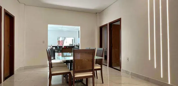 Casa de Condomínio com 3 Quartos à venda, 250m² no Região dos Lagos, Brasília