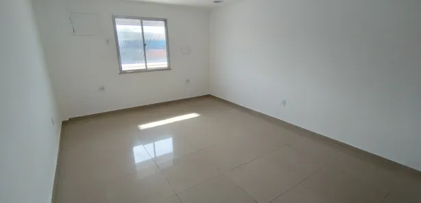 Conjunto Comercial / Sala para alugar, 25m² no Centro, Duque de Caxias