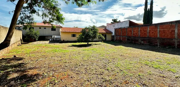 Terreno / Lote / Condomínio com 1 Quarto à venda, 100m² no Região dos Lagos, Brasília
