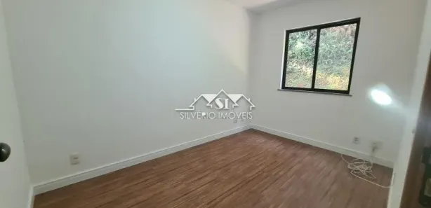 Apartamento com 2 Quartos à venda, 61m² no Samambaia, Petrópolis