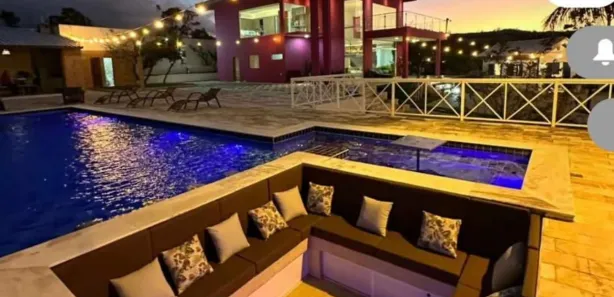 Fazenda / Sítio / Chácara com 4 Quartos à venda, 690m² no Maurício de Nassau, Caruaru