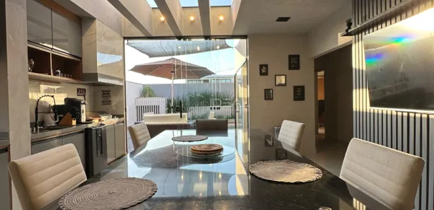 Casa de Condomínio com 3 Quartos para venda ou aluguel, 300m² no Parque Rodoviário, Campos dos Goytacazes