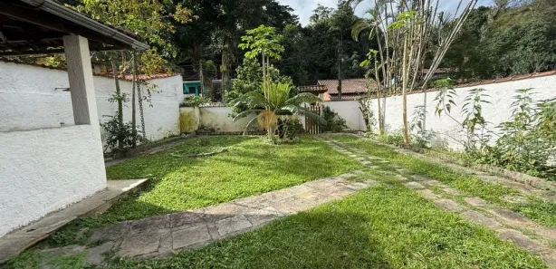 Casa de Condomínio com 3 Quartos à venda, 385m² no Várzea Alegre, Guapimirim