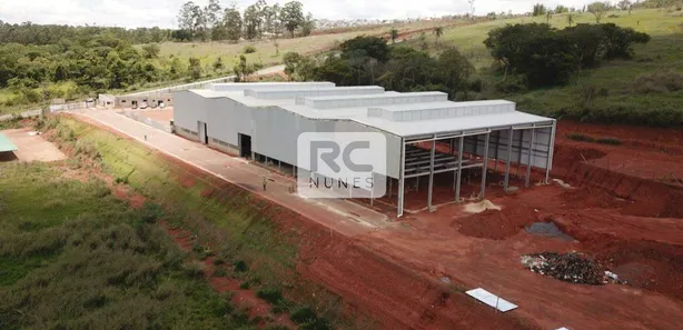 Galpão / Depósito / Armazém para alugar, 914m² no Santa Clara B, Vespasiano