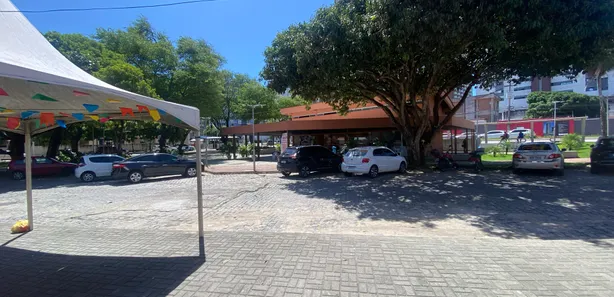 Loja / Salão / Ponto Comercial à venda, 403m² no Petrópolis, Natal