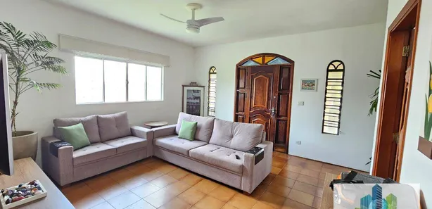 Fazenda / Sítio / Chácara com 3 Quartos à venda, 163m² no Residencial Aziz Louveira, Louveira
