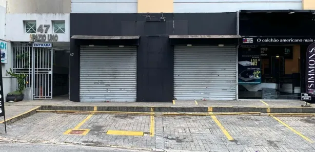 Loja / Salão / Ponto Comercial para alugar, 230m² no Vila Suzana, São Paulo