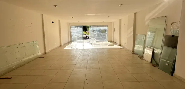 Loja / Salão / Ponto Comercial para venda ou aluguel, 120m² no Parque Turf Club, Campos dos Goytacazes