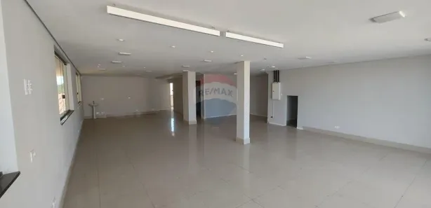 Loja / Salão / Ponto Comercial para alugar, 180m² no Jardim das Cerejeiras, Atibaia