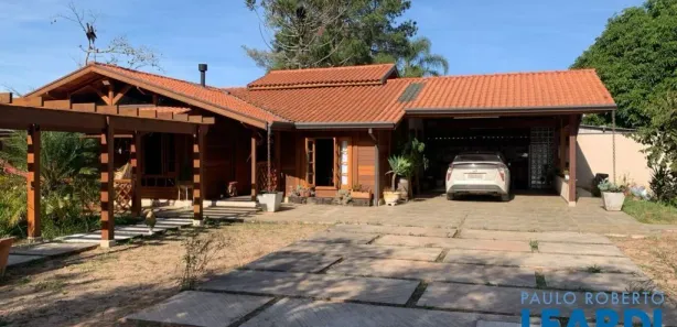 Fazenda / Sítio / Chácara com 2 Quartos à venda, 250m² no Taboão, Mogi das Cruzes