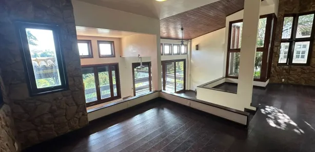 Casa de Condomínio com 5 Quartos para venda ou aluguel, 500m² no Sapê, Niterói