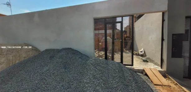 Casa com 2 Quartos à venda, 73m² no Brasília, Londrina