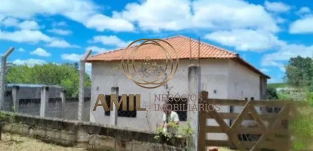 Fazenda / Sítio / Chácara com 3 Quartos à venda, 1400m² no Chácara Marambaia, Caçapava