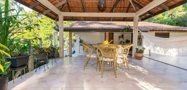 Fazenda / Sítio / Chácara com 4 Quartos à venda, 300m² no Santa Gema, Colombo