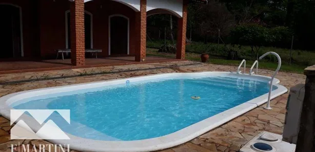 Fazenda / Sítio / Chácara com 3 Quartos à venda, 200m² no Centro, Mombuca