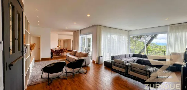 Casa de Condomínio com 3 Quartos à venda, 270m² no Alto da Boa Vista, Campos do Jordão