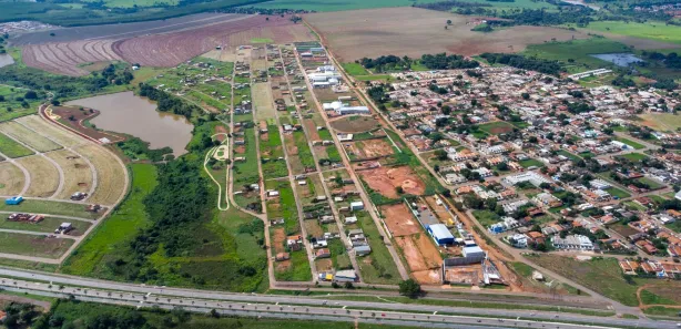 Terreno / Lote / Condomínio à venda, 240m² no Residencial Maria Monteiro, Trindade