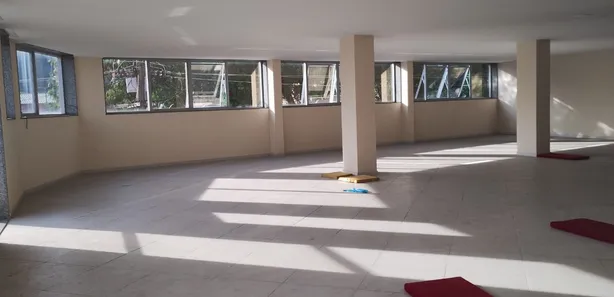 Prédio Inteiro para alugar, 1000m² no Vila Santa Cruz, Duque de Caxias
