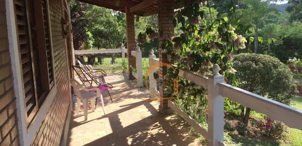 Fazenda / Sítio / Chácara com 3 Quartos à venda, 250m² no Condomínio Portal das Hortências, Atibaia
