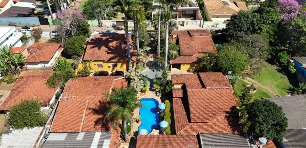 Casa de Condomínio com 12 Quartos à venda, 1000m² no Região dos Lagos, Brasília