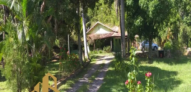 Fazenda / Sítio / Chácara com 6 Quartos à venda, 30000m² no Rosa Machado, Piraí
