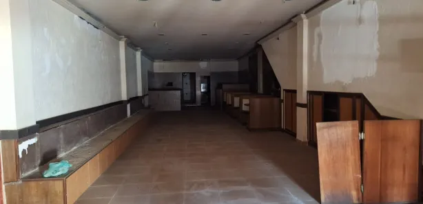 Loja / Salão / Ponto Comercial à venda, 180m² no Jardim Vinte e Cinco de Agosto, Duque de Caxias