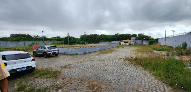 Conjunto Comercial / Sala à venda, 300m² no Centro, Feira de Santana