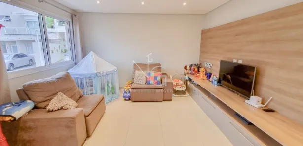 Casa de Condomínio com 3 Quartos para alugar, 160m² no Jardim Rebelato, Cotia