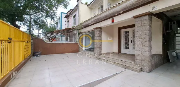 Casa de Condomínio com 4 Quartos para venda ou aluguel, 316m² no Marapé, Santos