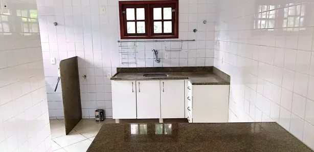 Casa de Condomínio com 2 Quartos para alugar, 80m² no Tijuca, Teresópolis